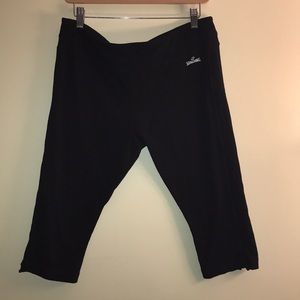 Black Capri Spalding Leggings